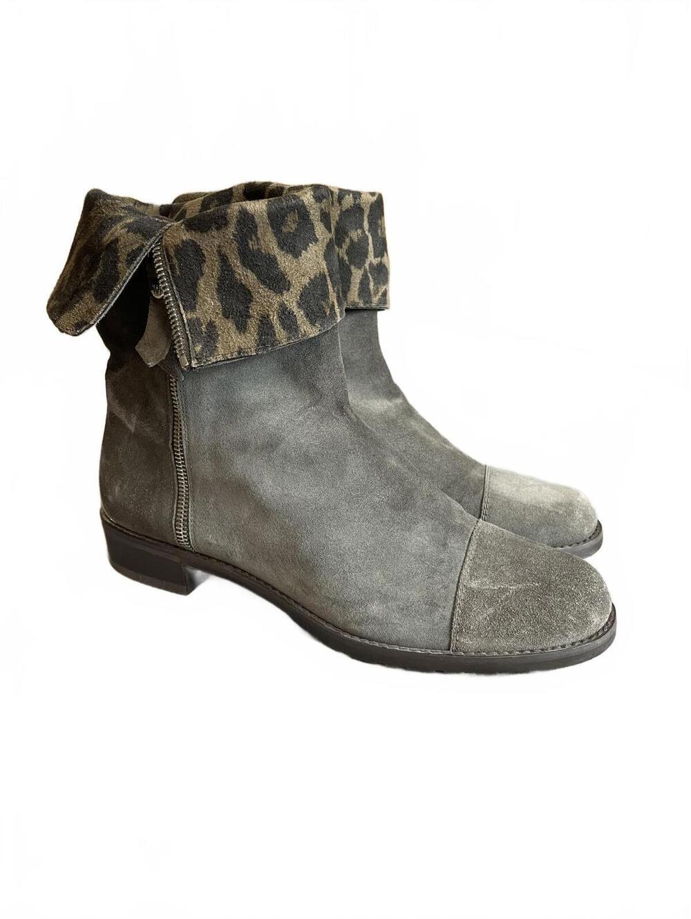 Stuart Weitzman Duluth suede boots 9